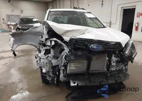 2023 Subaru Forester Premium из США, поврежденный, VIN JF2SKADC8PH467242